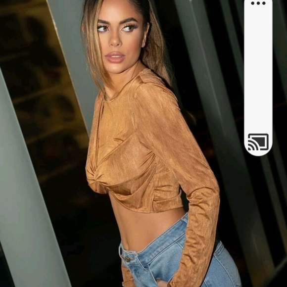 long sleeve crop top - Picture 5 of 6